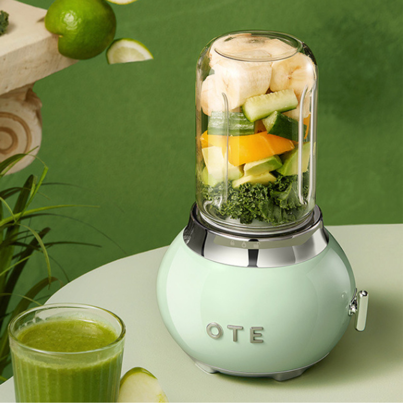 Small Household Portable Fruit Juicer